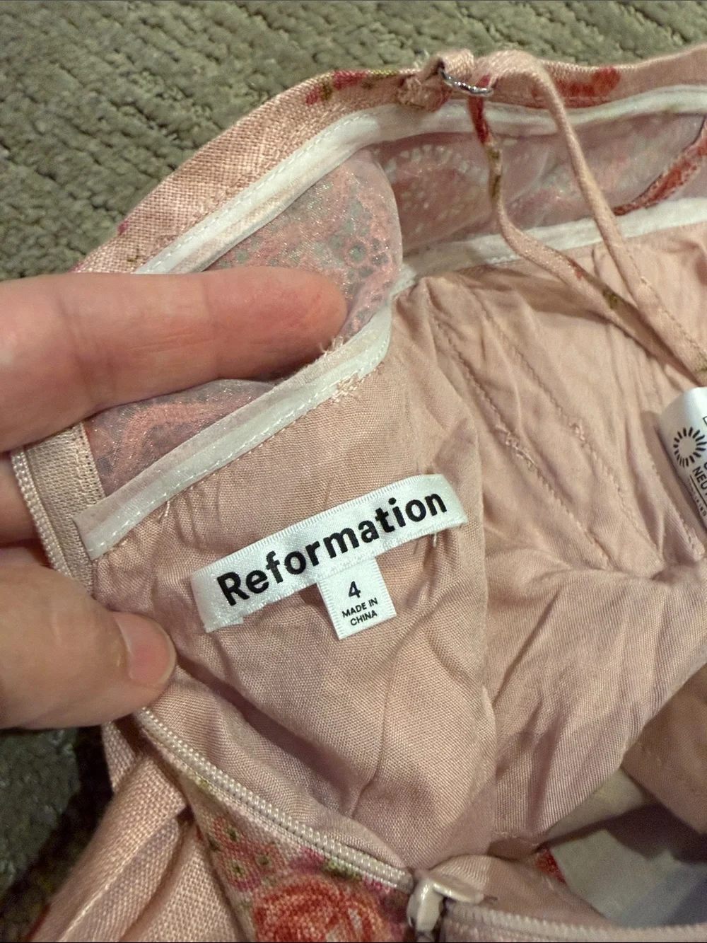 Reformation Meryl Linen Top in the "Tea Time" pink mauve floral print Size 4 - Picture 7 of 8